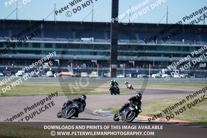 Rockingham no limits trackday;enduro digital images;event digital images;eventdigitalimages;no limits trackdays;peter wileman photography;racing digital images;rockingham raceway northamptonshire;rockingham trackday photographs;trackday digital images;trackday photos